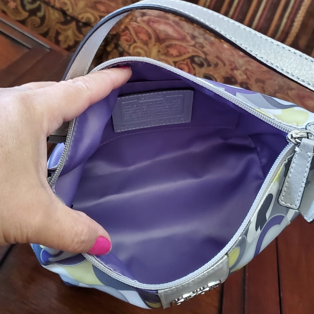 FREE SHIPPING 💕 Authentic Coach Handbag - Picture 5 of 6